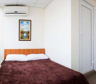 Отель Strong Hotel Одесса Двухместный номер эконом-класса без окна с 1 кроватью-2